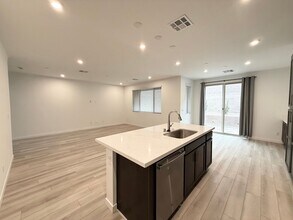 11904 Glide Reflection Ave in Las Vegas, NV - Building Photo - Building Photo