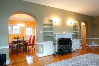 800 Maplewood Ave in Takoma Park, MD - Building Photo - Building Photo