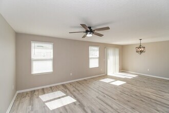 2283 Pebble Point Dr in Green Cove Springs, FL - Building Photo - Building Photo
