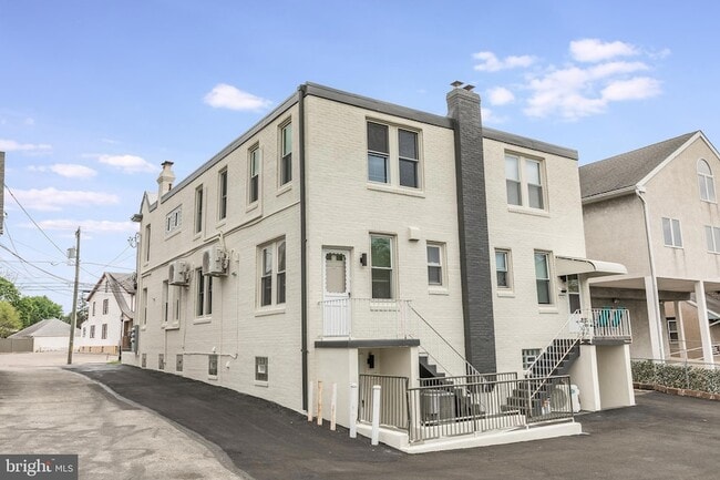 314 Huntingdon Pike in Rockledge, PA - Foto de edificio - Building Photo