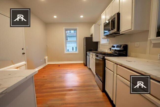 12 Beals St in Brookline, MA - Building Photo - Building Photo