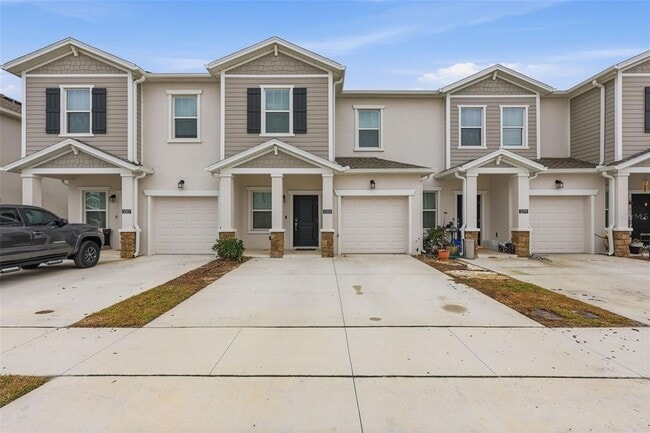 3303 Laurent Lp in Davenport, FL - Foto de edificio - Building Photo