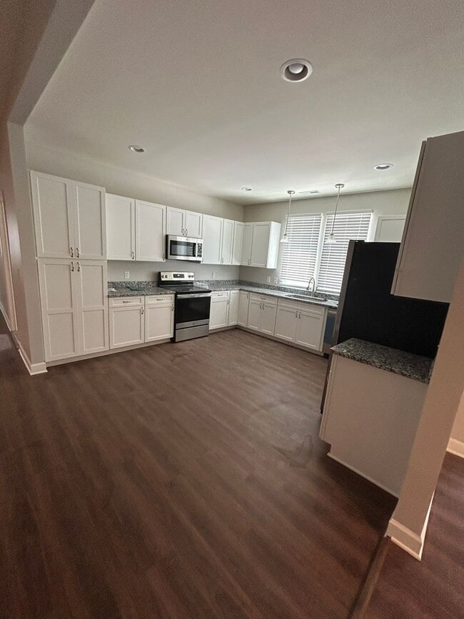 327 N Dean St in Spartanburg, SC - Building Photo - Building Photo