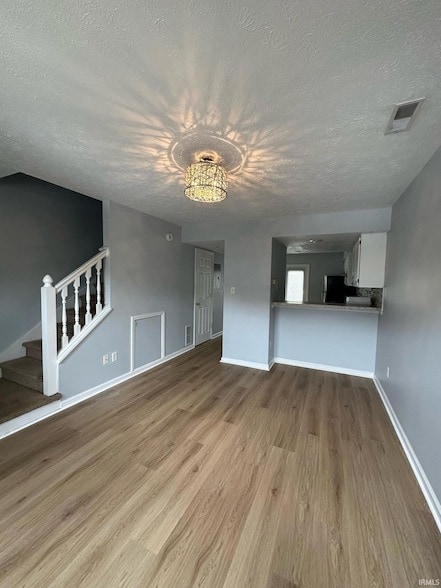 648 E Sherwood Hills Dr in Bloomington, IN - Foto de edificio - Building Photo