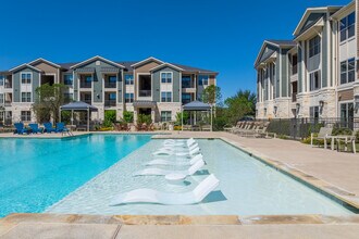 Ariza Plum Creek in Kyle, TX - Foto de edificio - Other