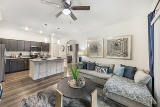 Stone Hill in Pflugerville, TX - Building Photo - Building Photo
