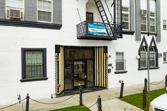 Bright & Inviting 1-Bedroom Apartment in Los Angeles, CA - Foto de edificio - Building Photo