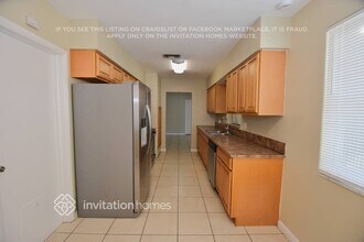 921 E Hawthorne Cir in Hollywood, FL - Building Photo - Building Photo