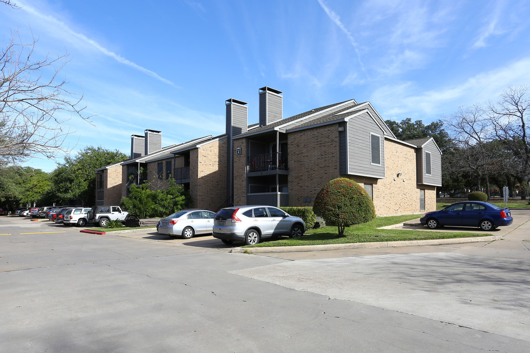 Sundance in Austin, TX - Building Photo