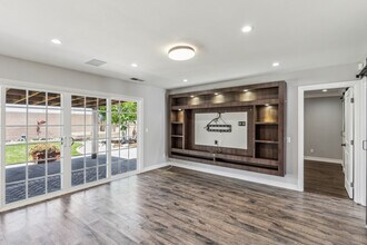 17135 Buttonwood St in Fountain Valley, CA - Building Photo - Building Photo
