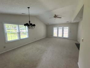 6817 Fairpoint Ct in Raleigh, NC - Building Photo - Building Photo