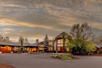 20375 Sturgeon Rd in Bend, OR - Building Photo - Building Photo