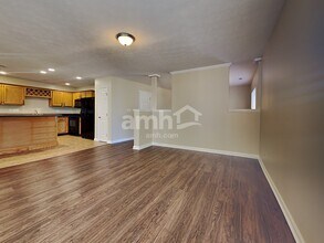 10399 Peacock Ln in Miamisburg, OH - Foto de edificio - Building Photo