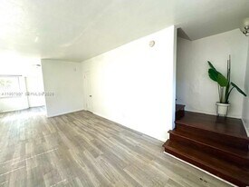 821 W 39th St in Miami Beach, FL - Building Photo