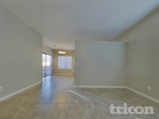 625 N Hamilton St in Chandler, AZ - Foto de edificio - Building Photo