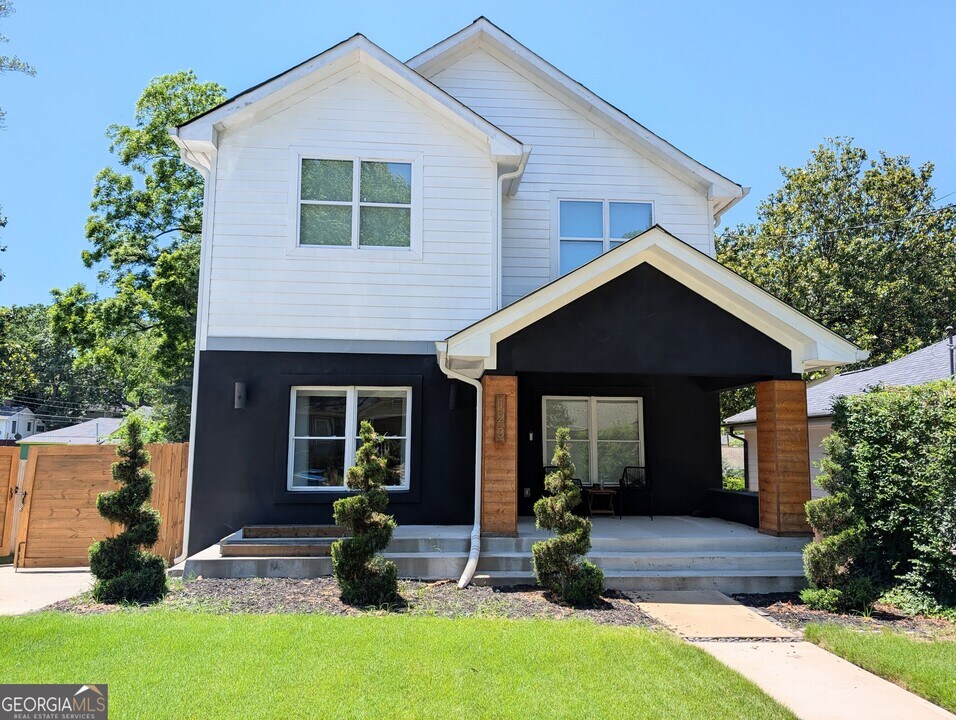 123 Dahlgren St SE in Atlanta, GA - Building Photo