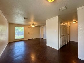 1305 Chapelwood Dr in Waco, TX - Building Photo - Building Photo