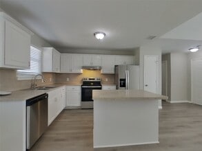 16295 Hidden Deer Ln in Conroe, TX - Building Photo - Building Photo