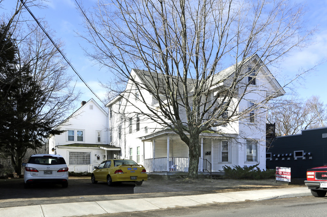 55 Pleasant St in Springvale, ME - Building Photo