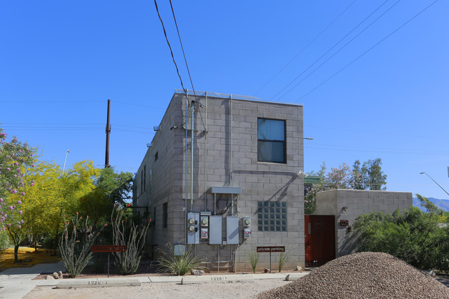 Smart Lofts Mountain and Glenn in Tucson, AZ - Building Photo - Building Photo