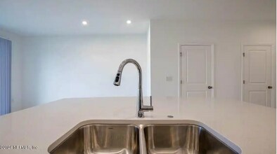 292 Annies Pl in Jacksonville, FL - Building Photo - Building Photo