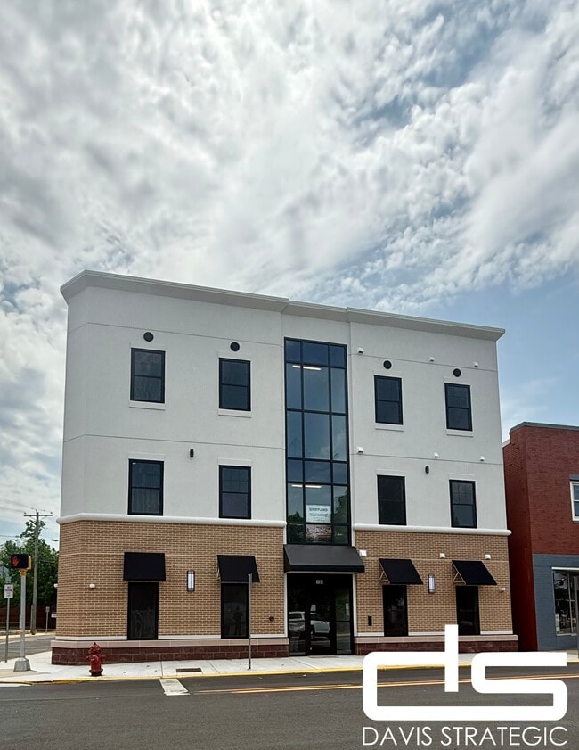 128 E Market St, Unit A