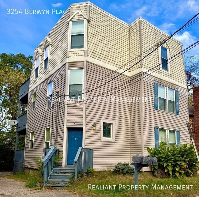 property at 3254 Berwyn Pl