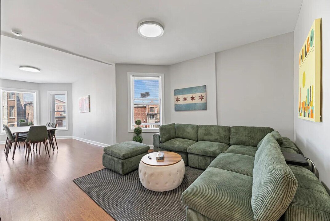 2503 W Harrison St in Chicago, IL - Building Photo