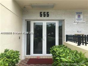 555 NE 123rd St in North Miami, FL - Building Photo - Building Photo