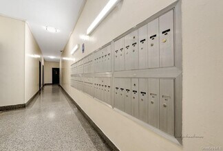 102-55 67th Dr in Queens, NY - Building Photo - Building Photo