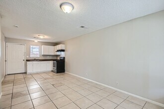 1102 Jefferson St, Unit B in McKinney, TX - Building Photo - Building Photo
