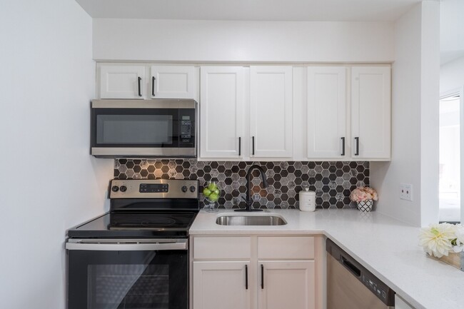 Ridgeview Apartments in Westminster, MD - Foto de edificio - Building Photo