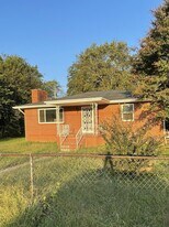553 Arlington Ave in Chattanooga, TN - Building Photo