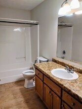 428 W White Ash St in Nixa, MO - Building Photo - Building Photo