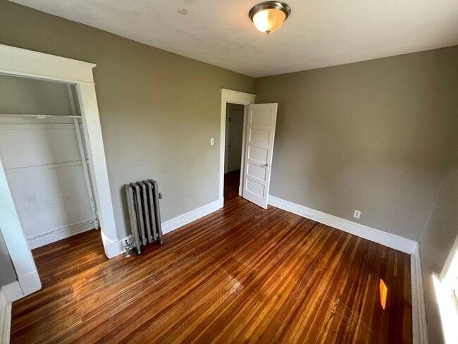 2556 Van Vranken Ave. in Schenectady, NY - Building Photo - Building Photo