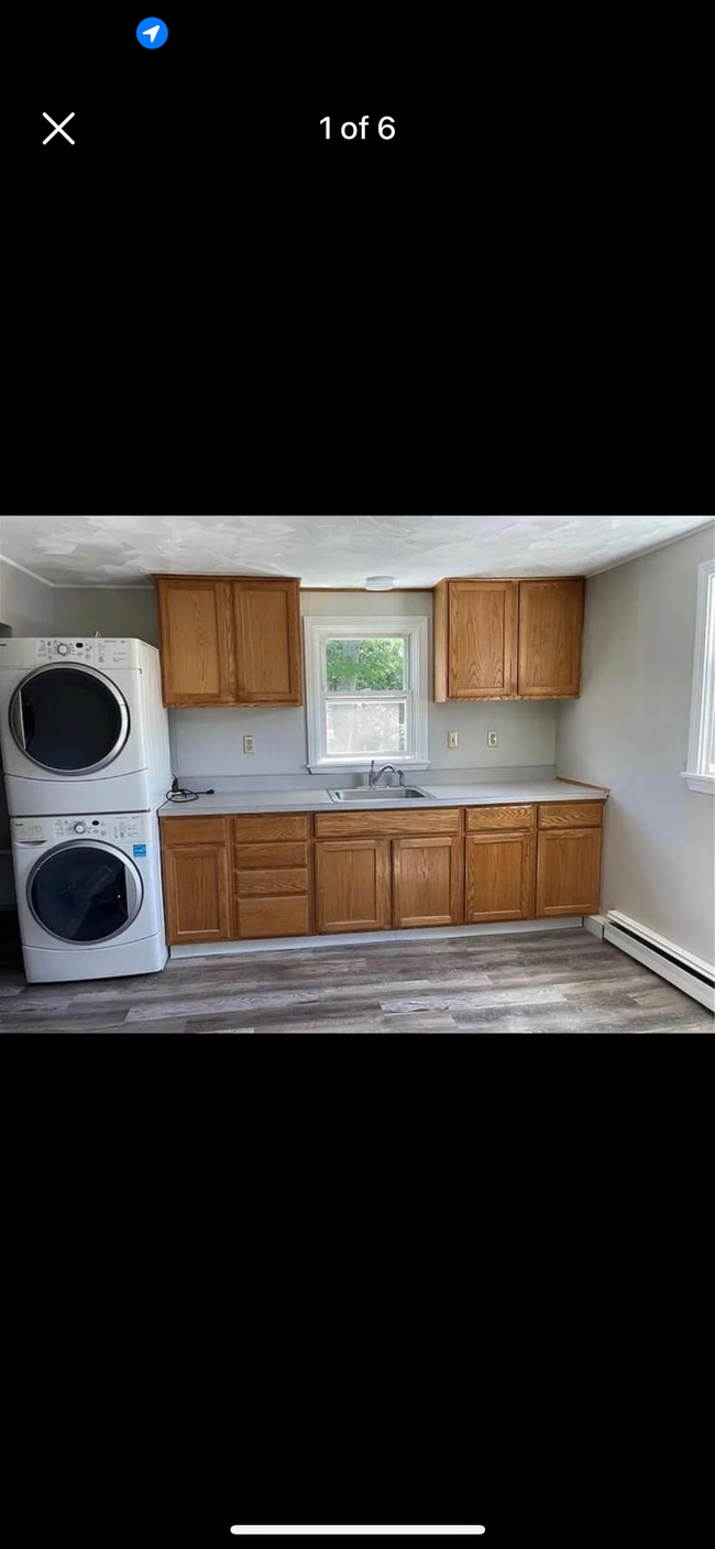 8 Robbin Rd, Unit Longmeadow enfield