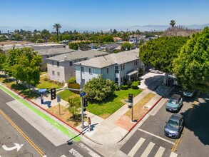 1047 Ocean Park Blvd in Santa Monica, CA - Building Photo - Building Photo