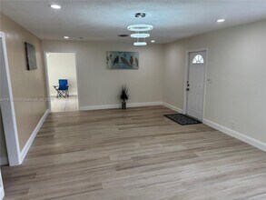 1830 NW 61st Ave in Sunrise, FL - Building Photo - Building Photo