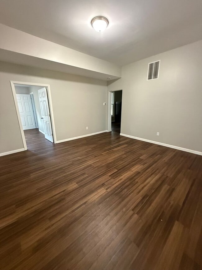 property at 427 S 12th St