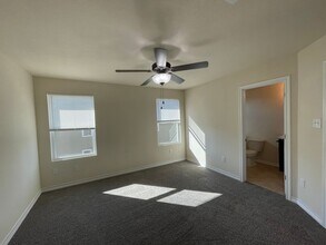 6411 Melanzane Ave in San Antonio, TX - Building Photo - Building Photo