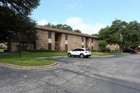 Cricket Hollow Apartments photo'