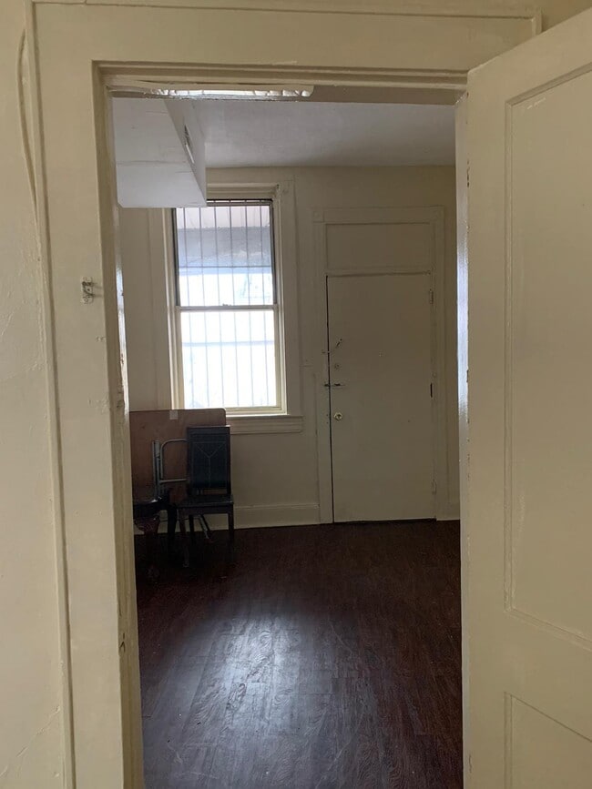 105 Roseville Ave, Unit Apt 3L in Newark, NJ - Foto de edificio - Building Photo