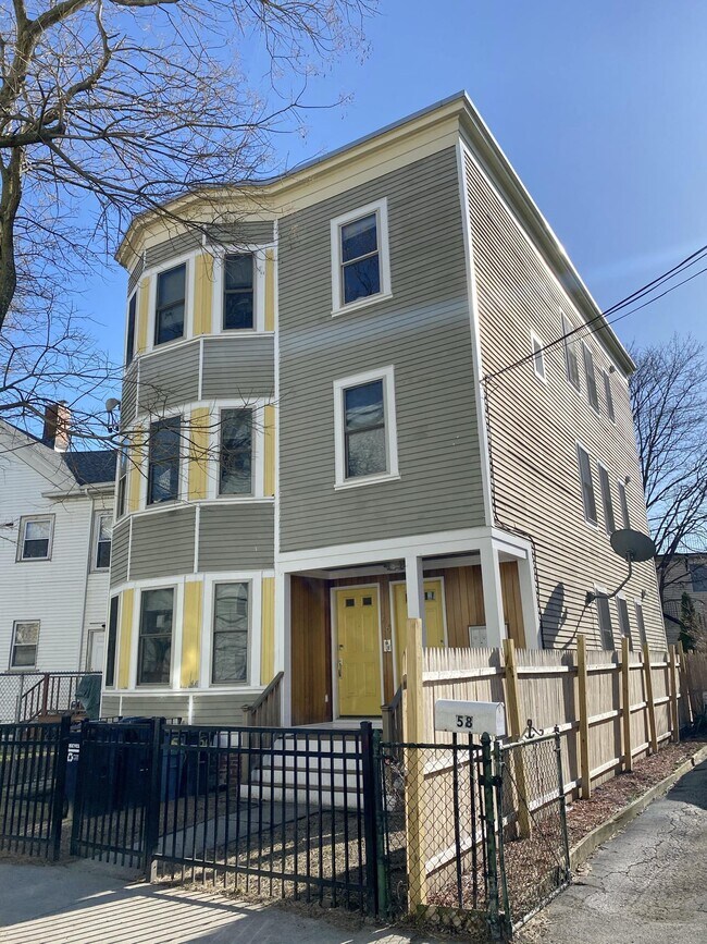56 Market St, Unit 3 in Cambridge, MA - Building Photo - Building Photo