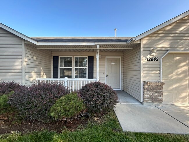 12942 W Pinyon Ct in Boise, ID - Foto de edificio - Building Photo