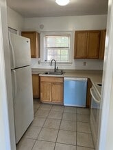 2367 Cascade Rd in Atlanta, GA - Building Photo - Building Photo