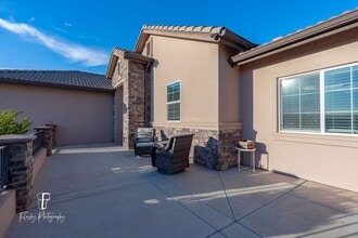 3707 Daytona Dr in Bakersfield, CA - Building Photo - Building Photo