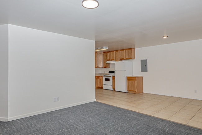 14 E 400 S, Unit 1 in Pima, AZ - Foto de edificio - Building Photo