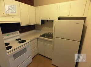 50 S Huntington Ave in Boston, MA - Building Photo - Building Photo