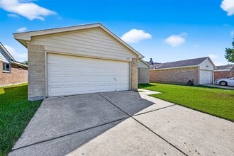 4422 Wee Lassie Ln in Houston, TX - Building Photo - Building Photo