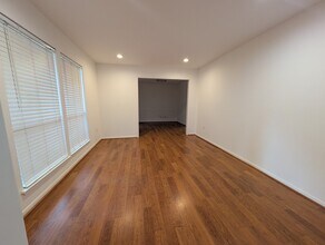 14106 Locke Ln in Houston, TX - Building Photo - Building Photo